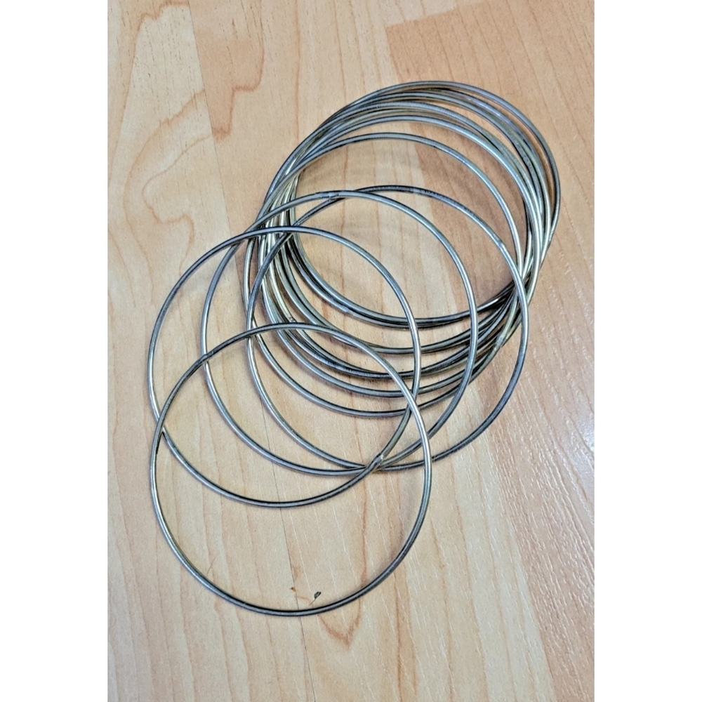 Vintage 80s/90s stack of 12 bangles